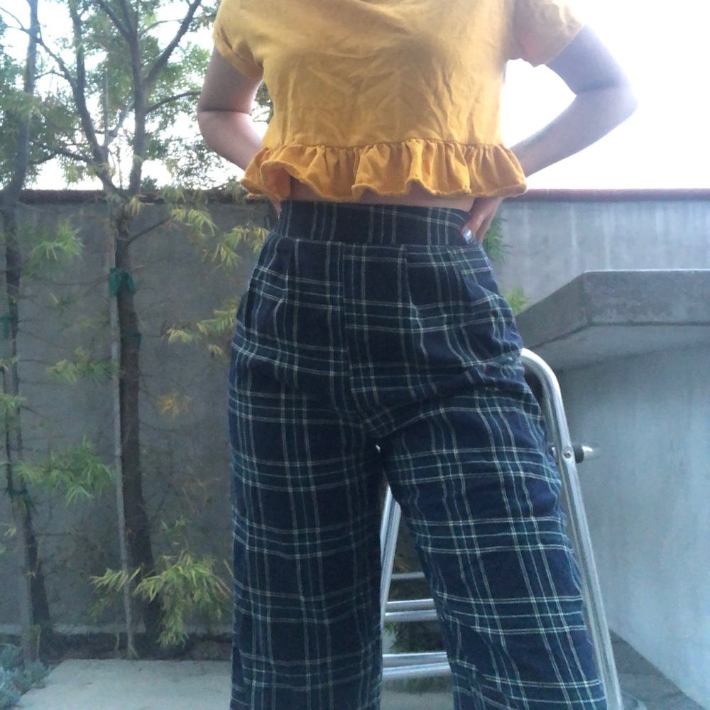 Plaid flare pants 😍